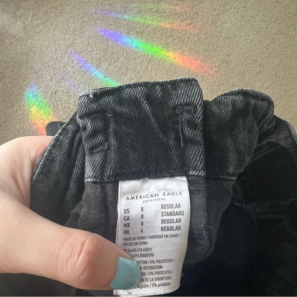 Paper Bag Mom Jeans - Picture 5 of 5